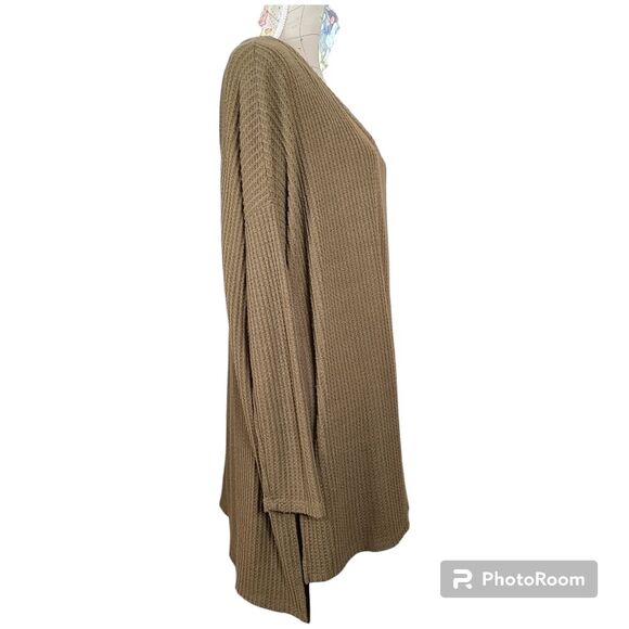 ZENANA Size Small Dark Green Cozy Brushed Oversized Thermal Waffle Knit Sweater - Picture 5 of 11